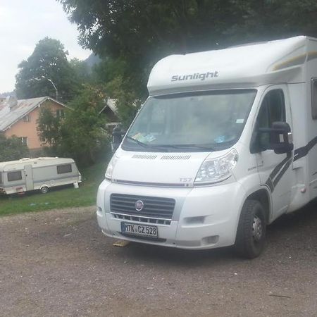 Camping Aviator, Numai Teren, Campare Pentru Rulote Autorulote Personale, Campingul Nu Are Rulote !!! Busteni Luaran gambar